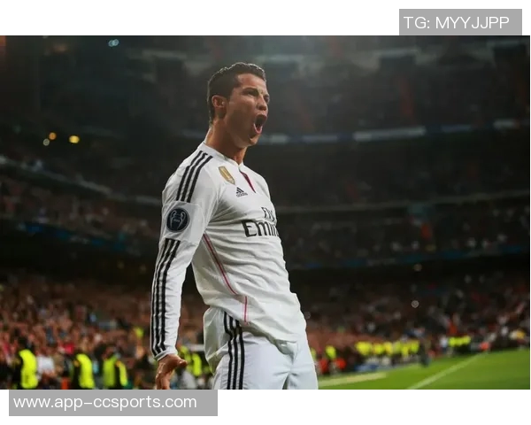 齐达内谈完美球员标准强调左右脚视野头球能力与C罗大罗进球天赋