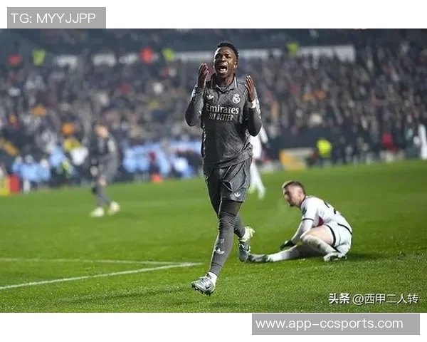 西甲引入VAR后首次开场12分钟内两次更改主裁判罚引发热议