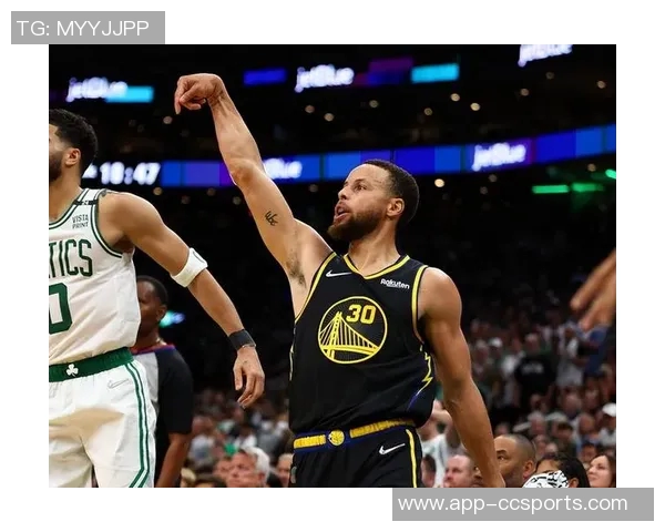 哈克斯高效表现助力球队12投8中砍下17分10篮板6助攻正负值加43