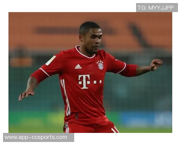 利物浦与拜仁争夺德巴斯特拜仁将其视为于帕接班人