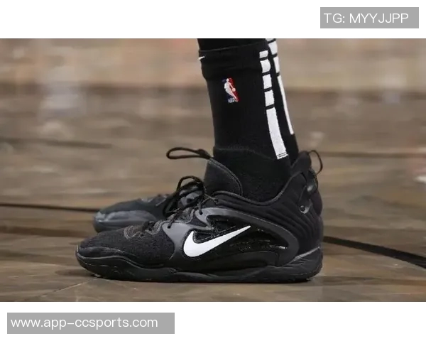 森林狼官方社媒展示爱德华兹新战靴AE2引发球迷热议是否比第一代更出色