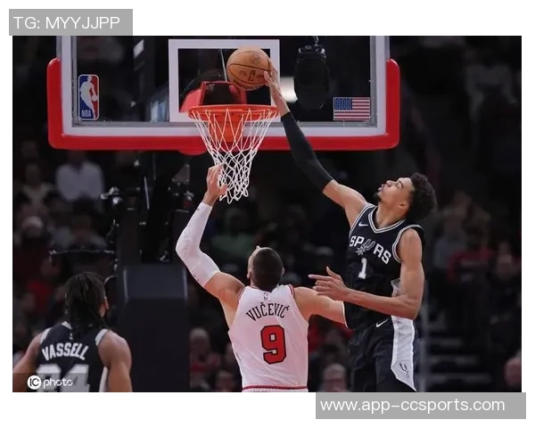 武切维奇谈文班的三分球能力让防守者感到无能为力 武切维奇谈文班的三分球能力让防守者感到无能为力