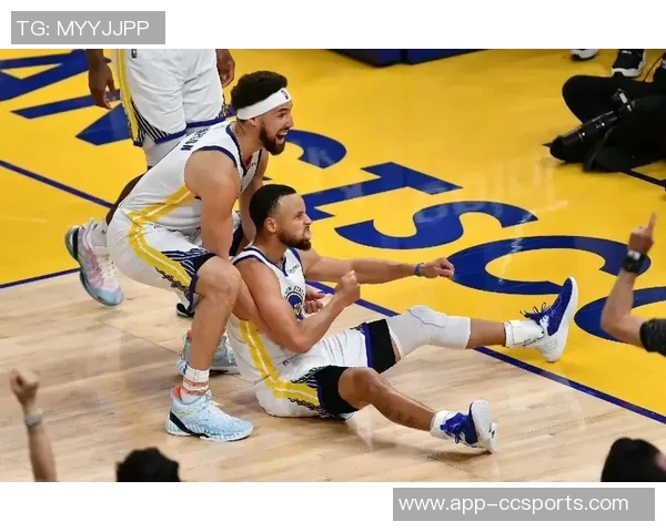 赛斯库里三分命中率对比引热议兄弟俩成新水花组合的可能性探讨 赛斯库里三分命中率对比引热议兄弟俩成新水花组合的可能性探讨