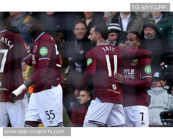 34岁前锋博里尼正式加盟英乙索尔福德城曾效力于利物浦和米兰等豪门